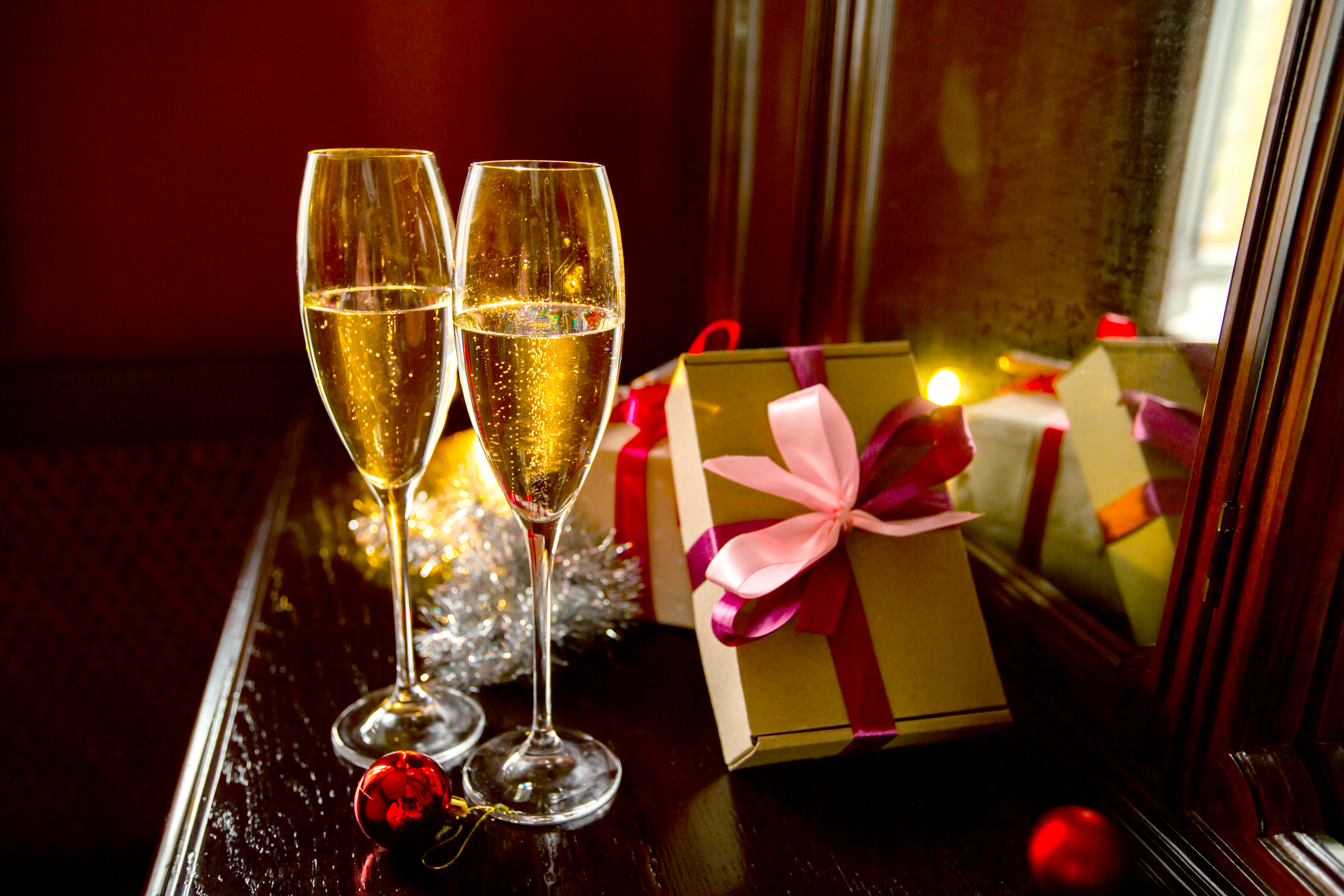 health and wellness new year’s resolutions, keep your eyes healthy, how to afford LASIK eye surgery