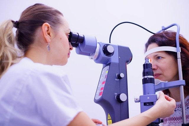 Looking for a helpful eye doctor who encourages you to be your own eye care advocate? We’d love to help you. 
