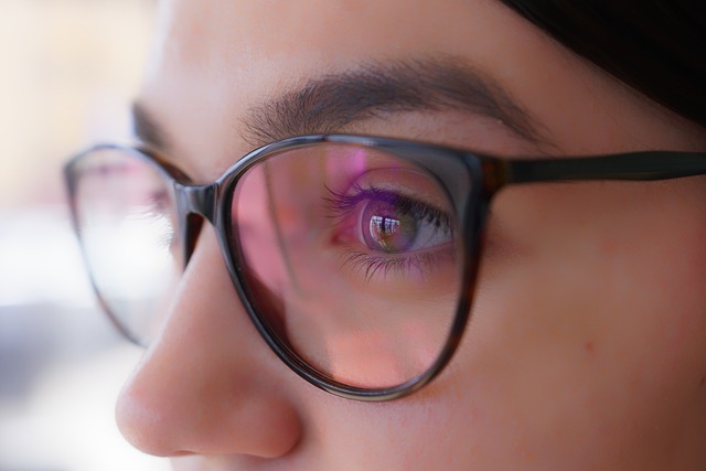 Interested in LASIK eye surgery, but feeling crippled by anxiety? Here are some ideas for how to cope. 